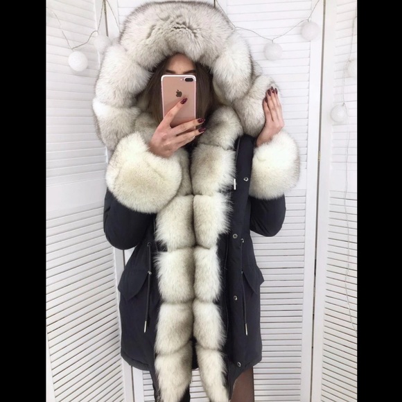 Arctic Fox Trim Parka - Picture 6 of 16